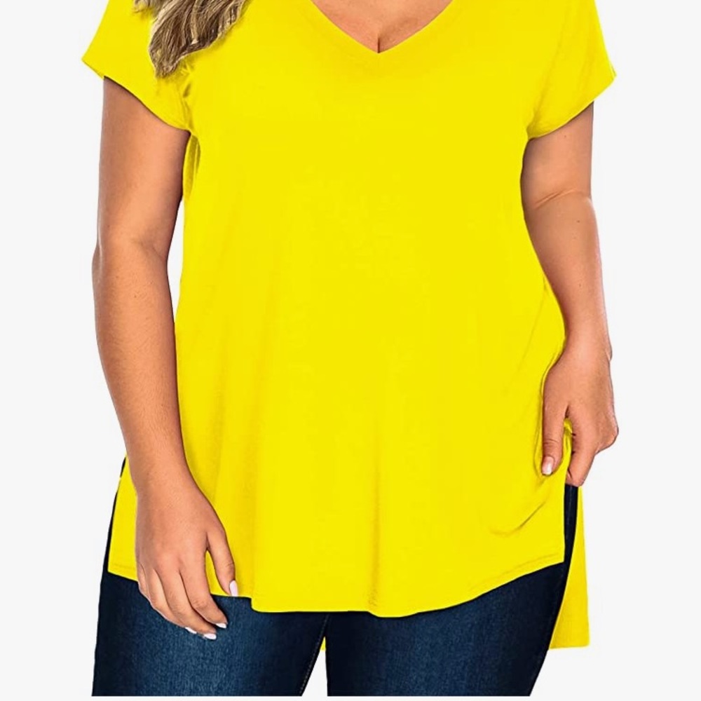 NWOT - Boutique yellow high low tee